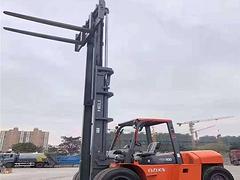益阳二手10吨叉车低价转让，4米门架大叉车出售