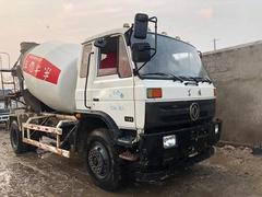 17年大7方东风二手搅拌罐车