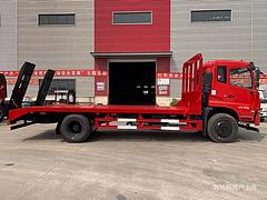 东风单桥挖机拖车 拖挖机的平板车 厂家电话多少