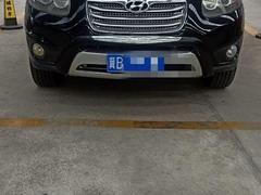 进口现代胜达7坐越野车