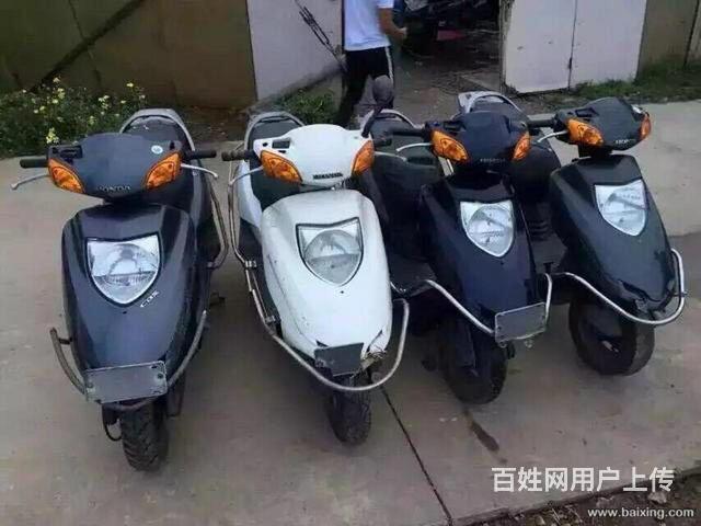 常年出售各种品牌二手摩托车的图片