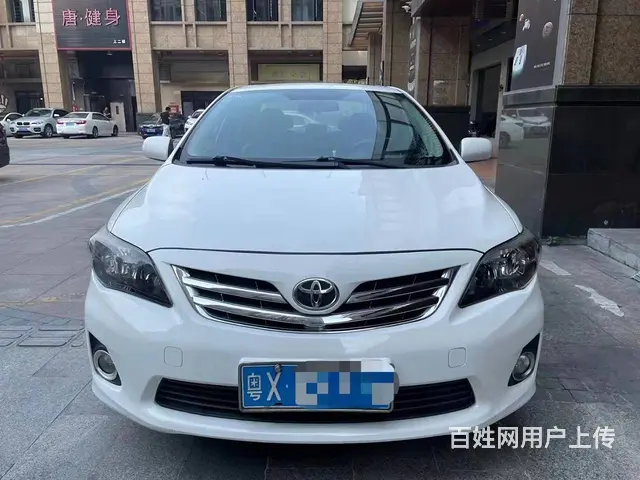 丰田 卡罗拉 2013款 1.8 无级 GL-i 至酷特装版的图片