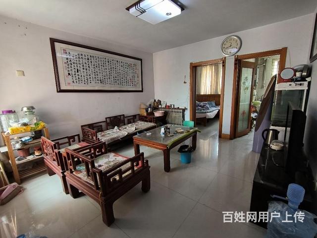 恒锦花园5楼，3室1厅，101平59万带储的图片