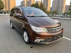 宝骏730 2014款 1.5 手动 豪华型7座
