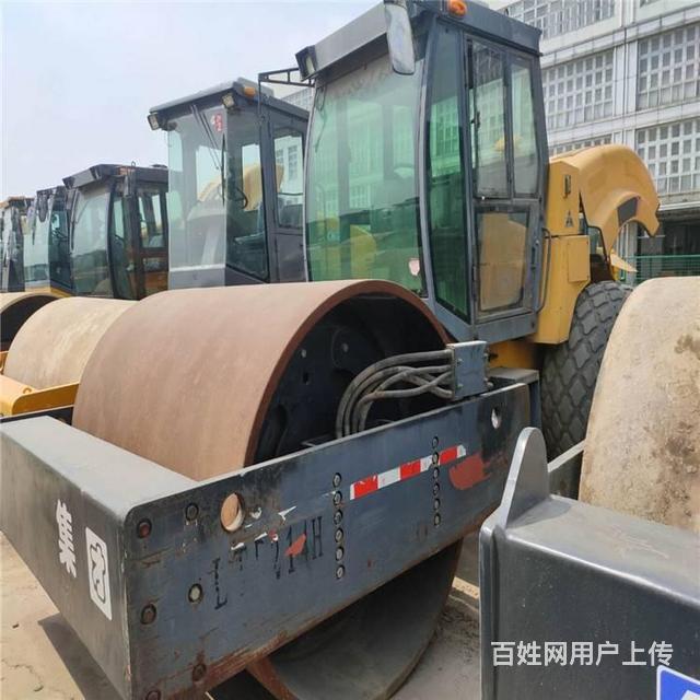 绥化转让二手压路机22吨26吨震动压路机质保一年的图片