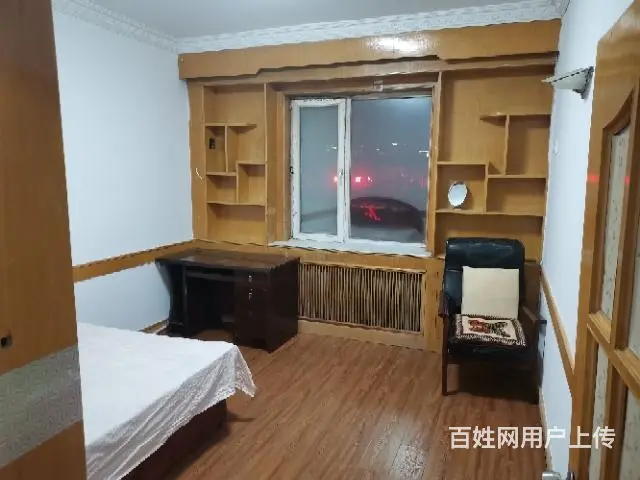 省军区大院，北陵公园正门附近，两室一厅的图片