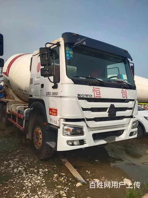 抚州急卖15年二手豪沃搅拌车 大12方国四的图片
