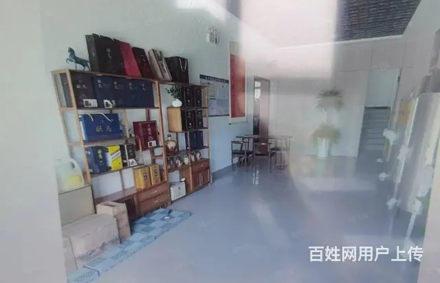（诚速）新装修沿街商铺转让两层可多种经营位置好客流大停车方便的图片