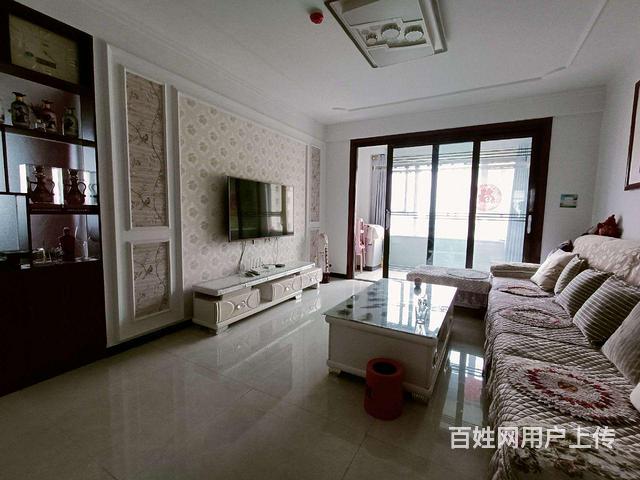 聚恒名都，电梯好楼层，精装三居112平，报价66万的图片