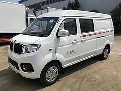 金杯双排座面包冷藏车，想带媳妇出去兜风