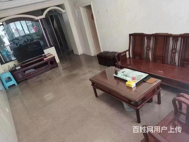 榕湖路集资房的图片