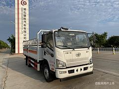 哈尔滨9.4米气瓶运输车易燃液体箱式厂家直销价格美丽