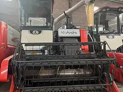 久保田二手收割机 型号齐全