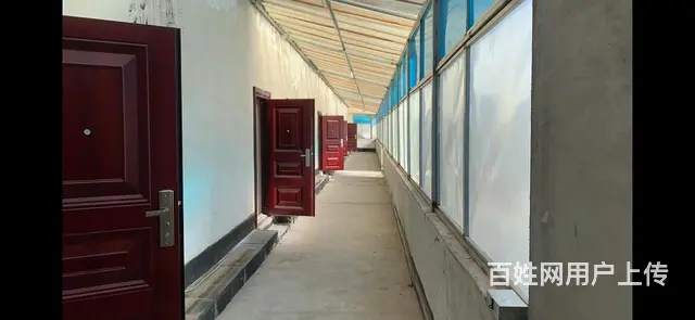 乌鲁木齐市北门地铁附近的图片