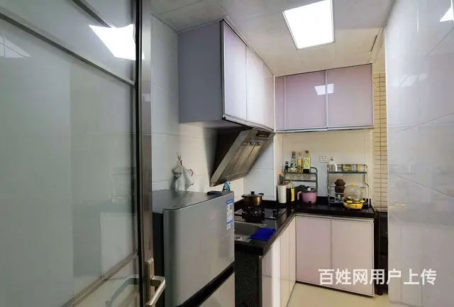 拱北关口岭秀城电梯精装一房一厅出租，租价2400。近关口 - 图片 6