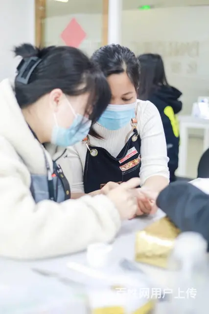 学美甲来百美汇学校 - 图片 4