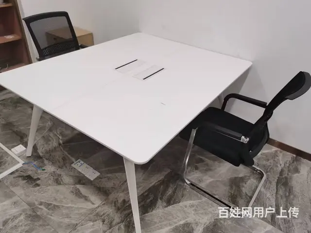 二手会议桌椅出售，员工卡位老板桌椅包送装 - 图片 9