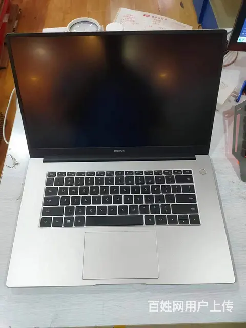 荣耀二手笔记本，六折出售，保修超一年 - 图片 3