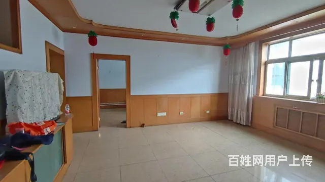 有钥匙电厂东生活区 4层老证带小车库 136平67万 - 图片 1