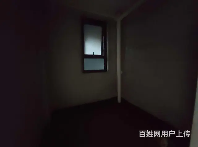悦东城 电梯房 一楼带院  3室 - 图片 3