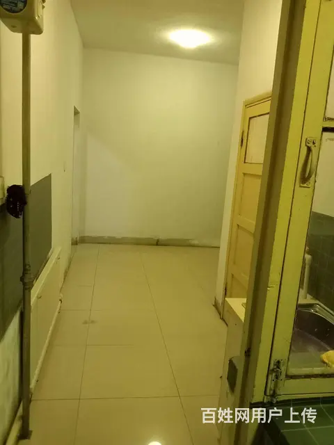 于家小区 普通住宅1厅 简单装修 - 图片 1