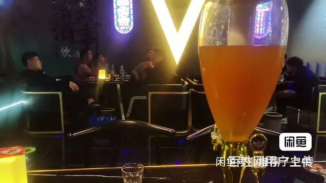 商场一楼清吧 - 图片 1