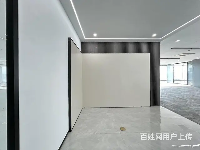 深蓝国际，一线江景，采光通透，精装拎包，接待大气，条件好谈！ - 图片 7