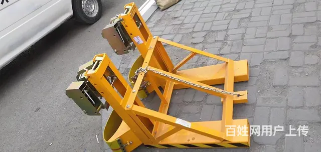 沈阳油桶夹具,叉车吊车专用油桶吊具,销售及维修 - 图片 1