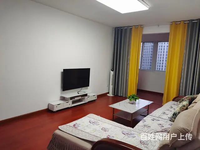 南湖月亮湾小区首租！电梯房三室1200元月精装修 - 图片 1