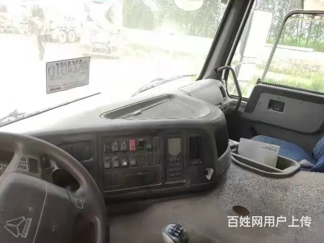 枣庄出售精品二手豪沃搅拌车出售 大18方 国四， - 图片 9