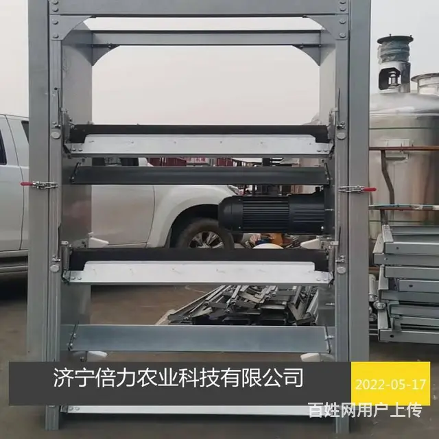 鸡舍半自动清粪机四层同时清粪 - 图片