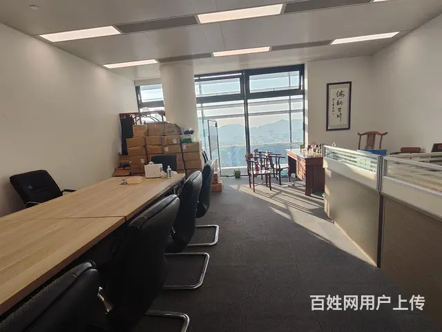 横琴保利中心转角位带阳台 双面采光景观好 只租50元每平米 - 图片 2