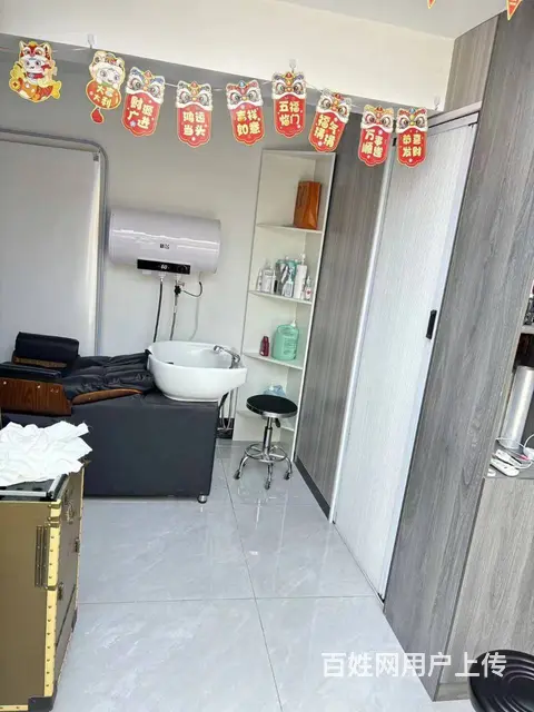 邗江区顺达路金湖湾西门30平美发店转让 - 图片 2