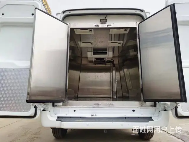 重汽豪沃鸡苗恒温冷藏运输车 雏禽运输车小鸡仔保温车 - 图片 12