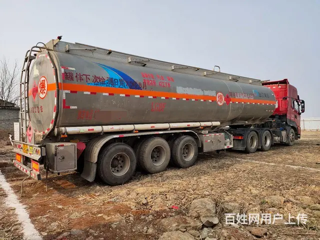东风半挂油罐车 - 图片 5