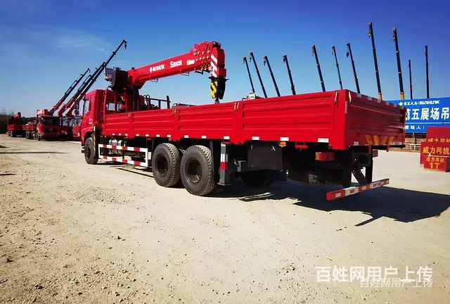 济宁随车吊包上户可分期 小三轴随车吊低价处理欢迎来电咨询 - 图片 6