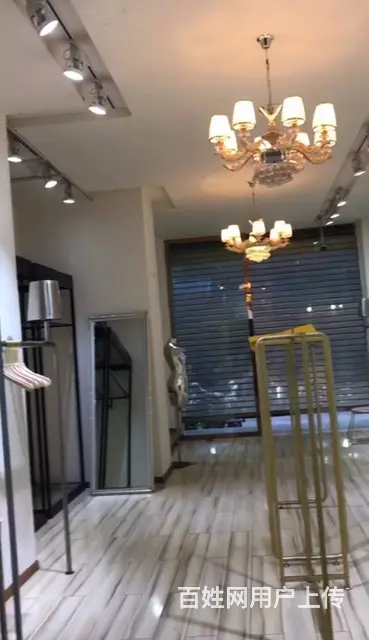 西昌名店街70平服装店转让 - 图片 2