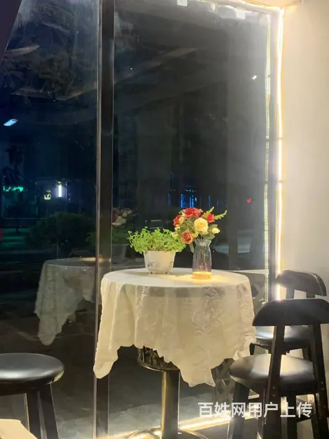 金昌市上海路新装修旺铺整体转让，有事急转 - 图片 4