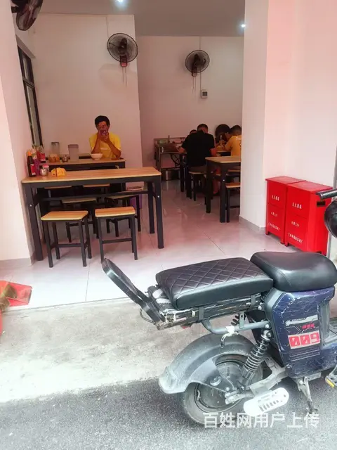 白云区犀牛角餐饮店转让 - 图片 2