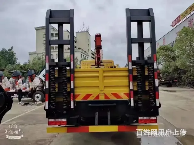 多利卡D9国六单桥徐工8吨随车吊带爬梯 厂家报价 - 图片 4