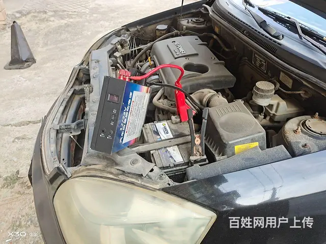 专业事故车救援，车辆无电无油搭电送油 - 图片