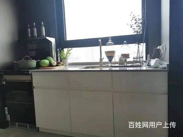 急售吾悦广场复试公寓首付20万民用水电月租2400带阳台 - 图片 7