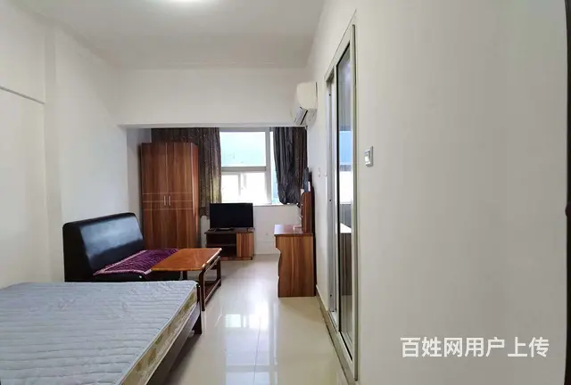 拱北关口迎宾广场电梯精装大公寓出租，租价1800，近关口 - 图片 1