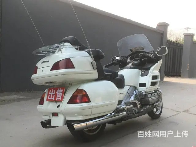 低价出售本田金翼1800CC二手摩托车 - 图片 3