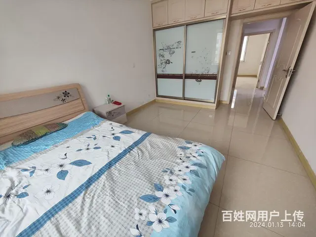 河边一高中山水新苑中央公园 - 图片 6