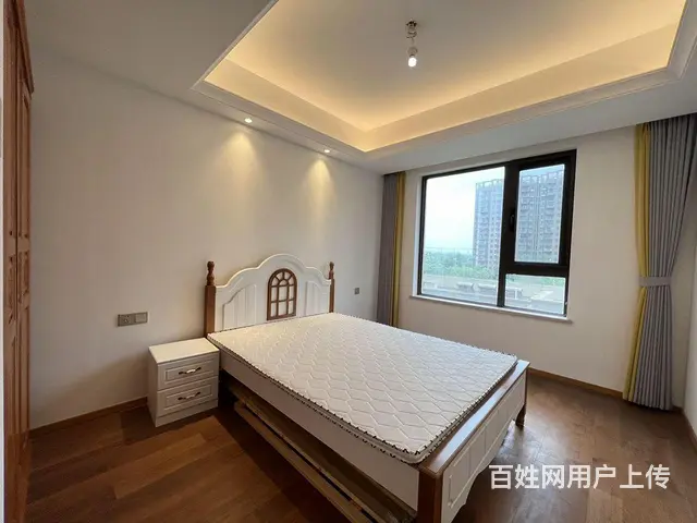 杨春湖地铁口 大落地窗~采光巨好~可居家 武汉站旁 - 图片 6