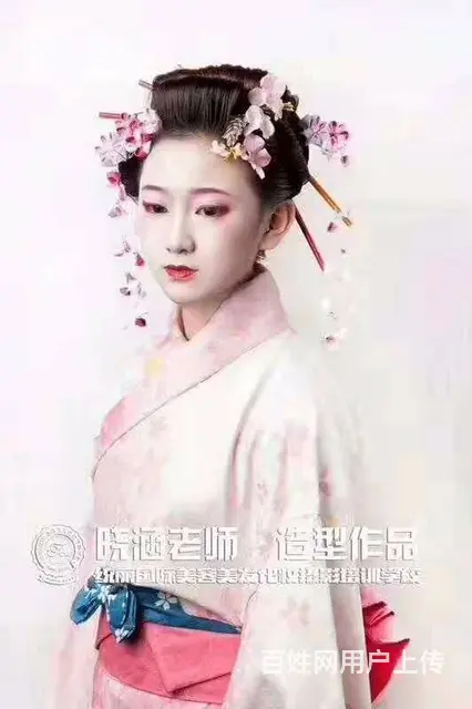 女生初中毕业学技术沈阳化妆培训哪家强化妆培训班 - 图片 2