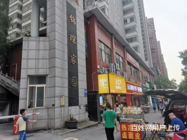 日营业额8千-1万大型小区出入口临街生鲜超市价转让 - 图片 3