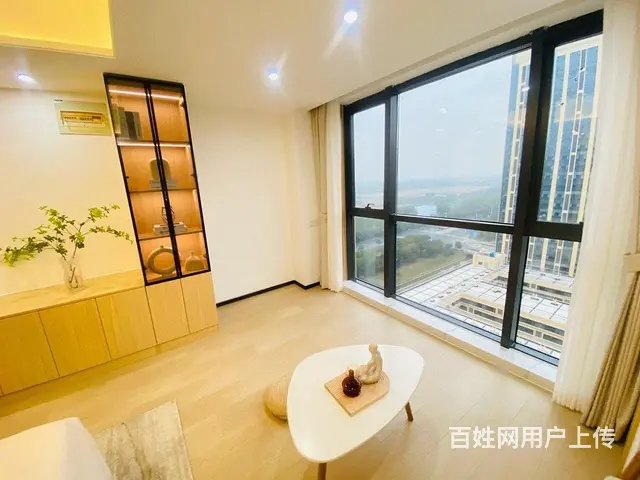 来捡漏新北环球港地铁口特价5千多全款23万采光无敌即买即用 - 图片 8
