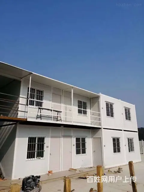 防火保温移动住人集装箱活动房可住十人可配空调床铺 - 图片 2